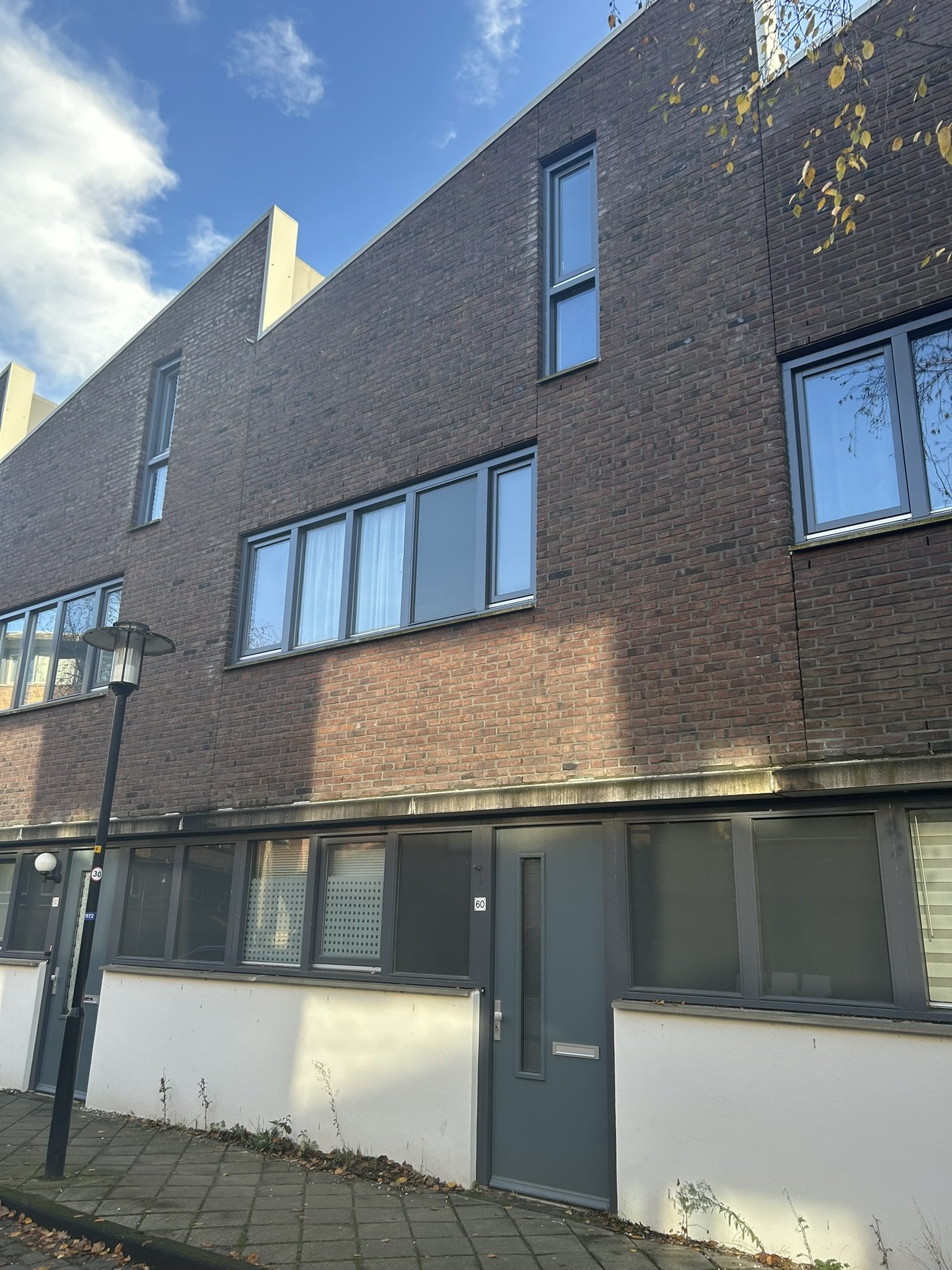 free-sector-houses for rent on Raamstraat 60