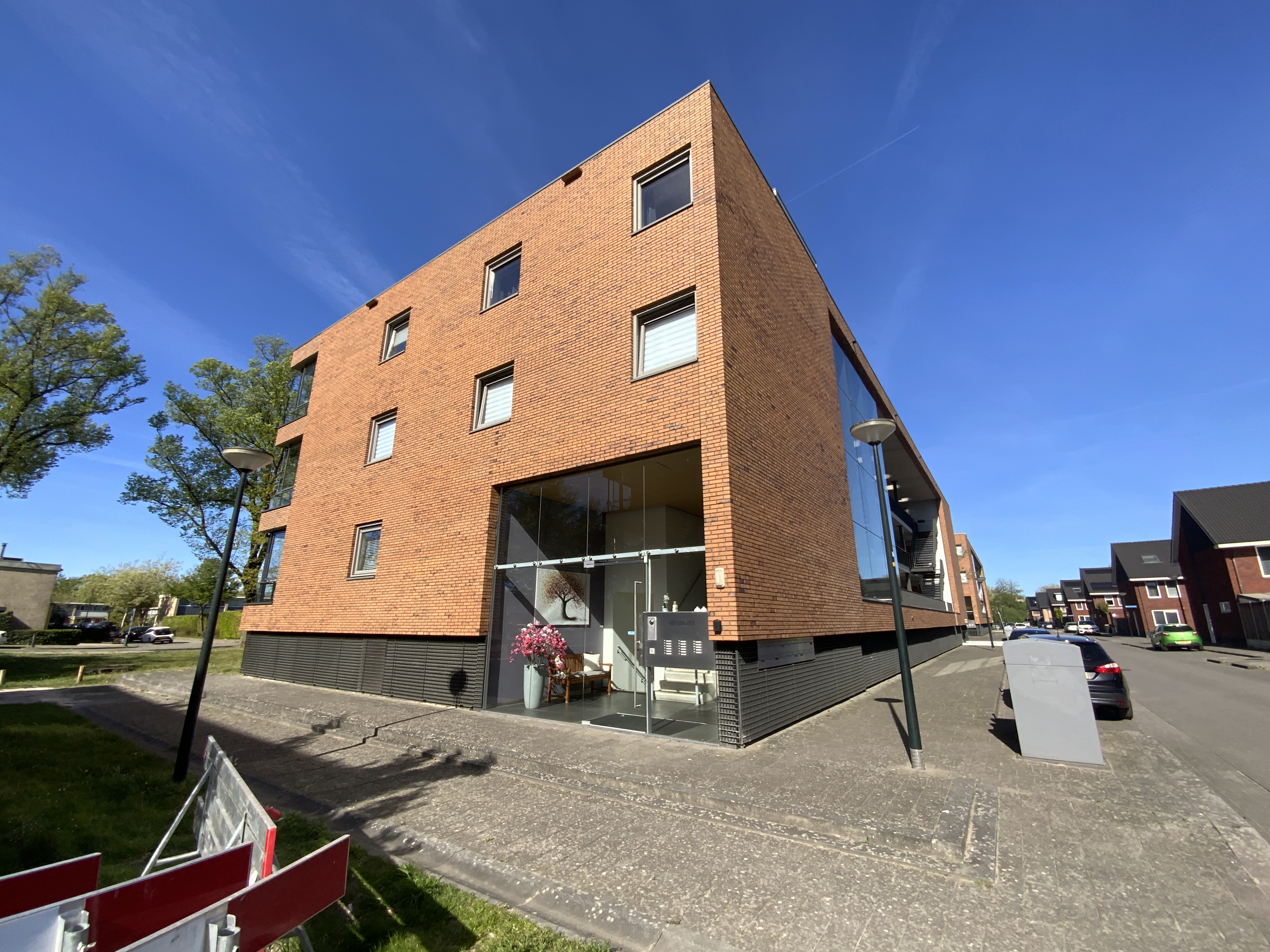 free-sector-houses for rent on Normastraat 243